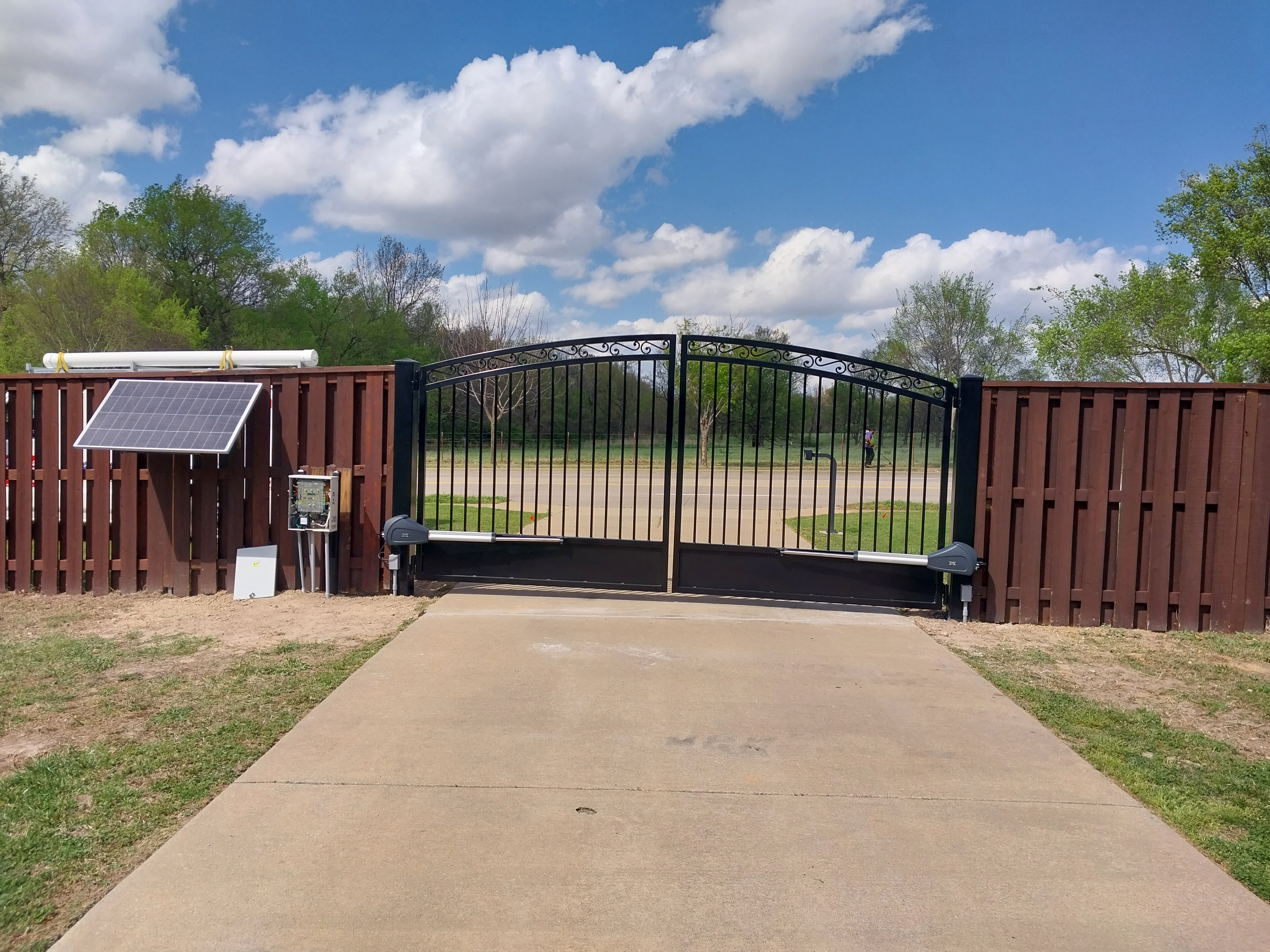 Custom automated gate installed by Thomas Fence in Springdale, Arkansas